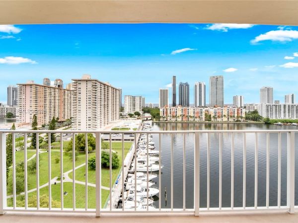 290 174th St, Unit 1519, Sunny Isles Beach, FL 33160