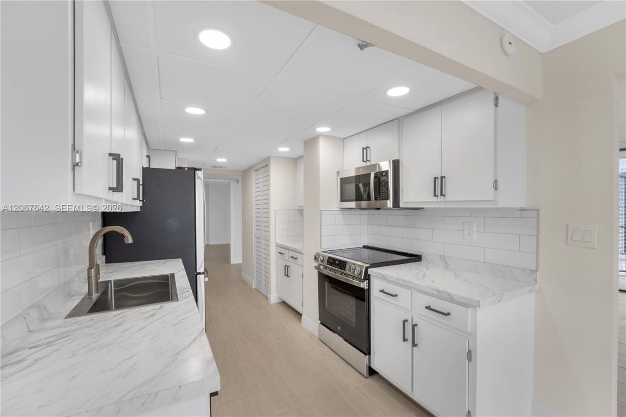 290 174th St, Unit 1519, Sunny Isles Beach, FL 33160 Photo