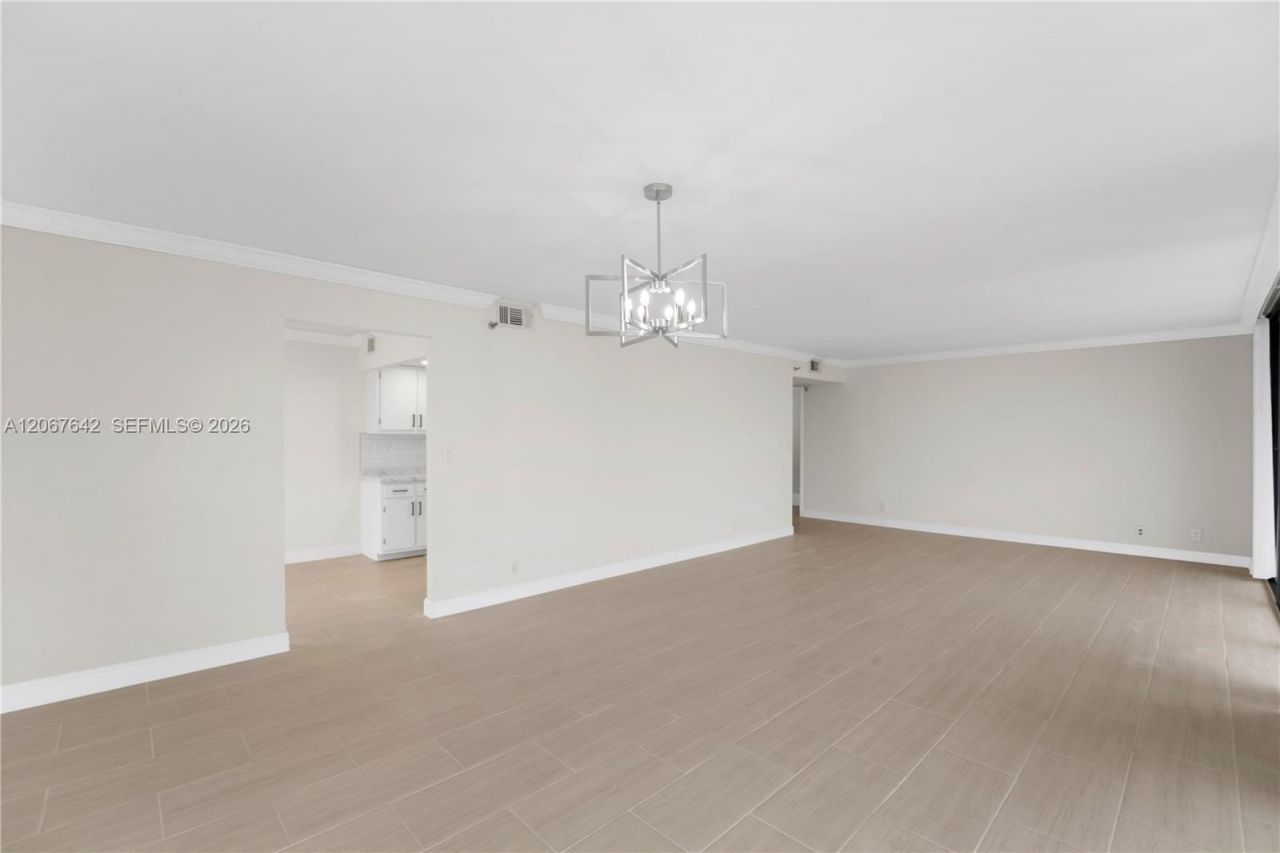 290 174th St, Unit 1519, Sunny Isles Beach, FL 33160 Photo