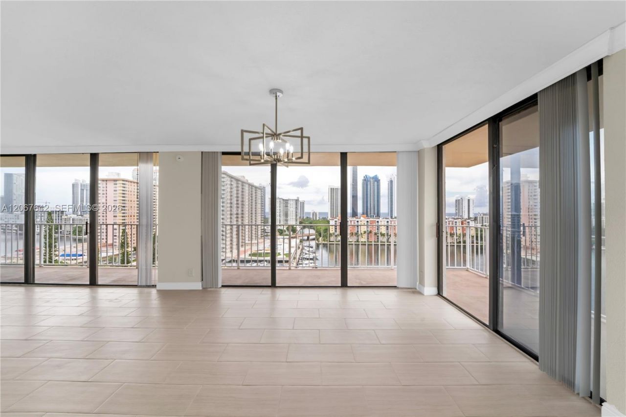 290 174th St, Unit 1519, Sunny Isles Beach, FL 33160 Photo