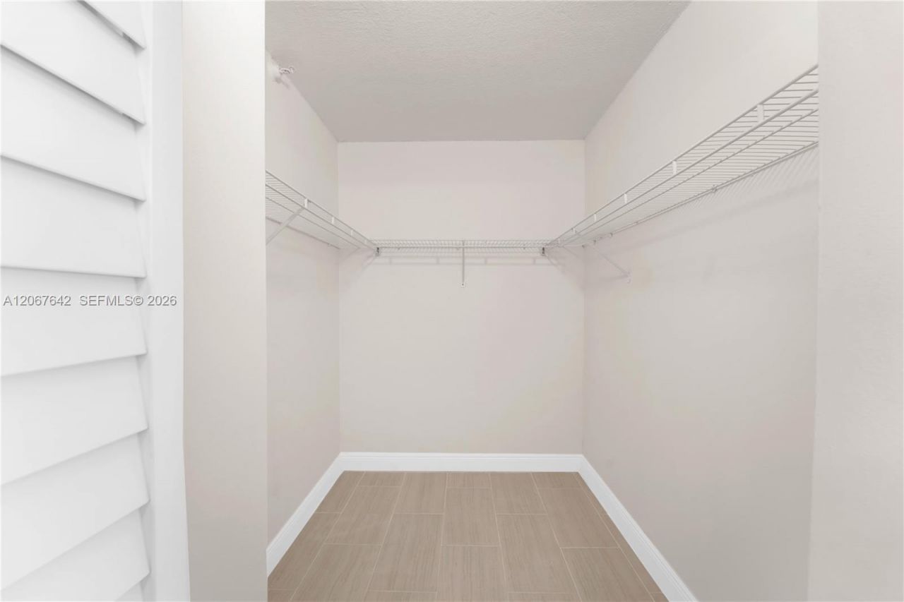 290 174th St, Unit 1519, Sunny Isles Beach, FL 33160 Photo