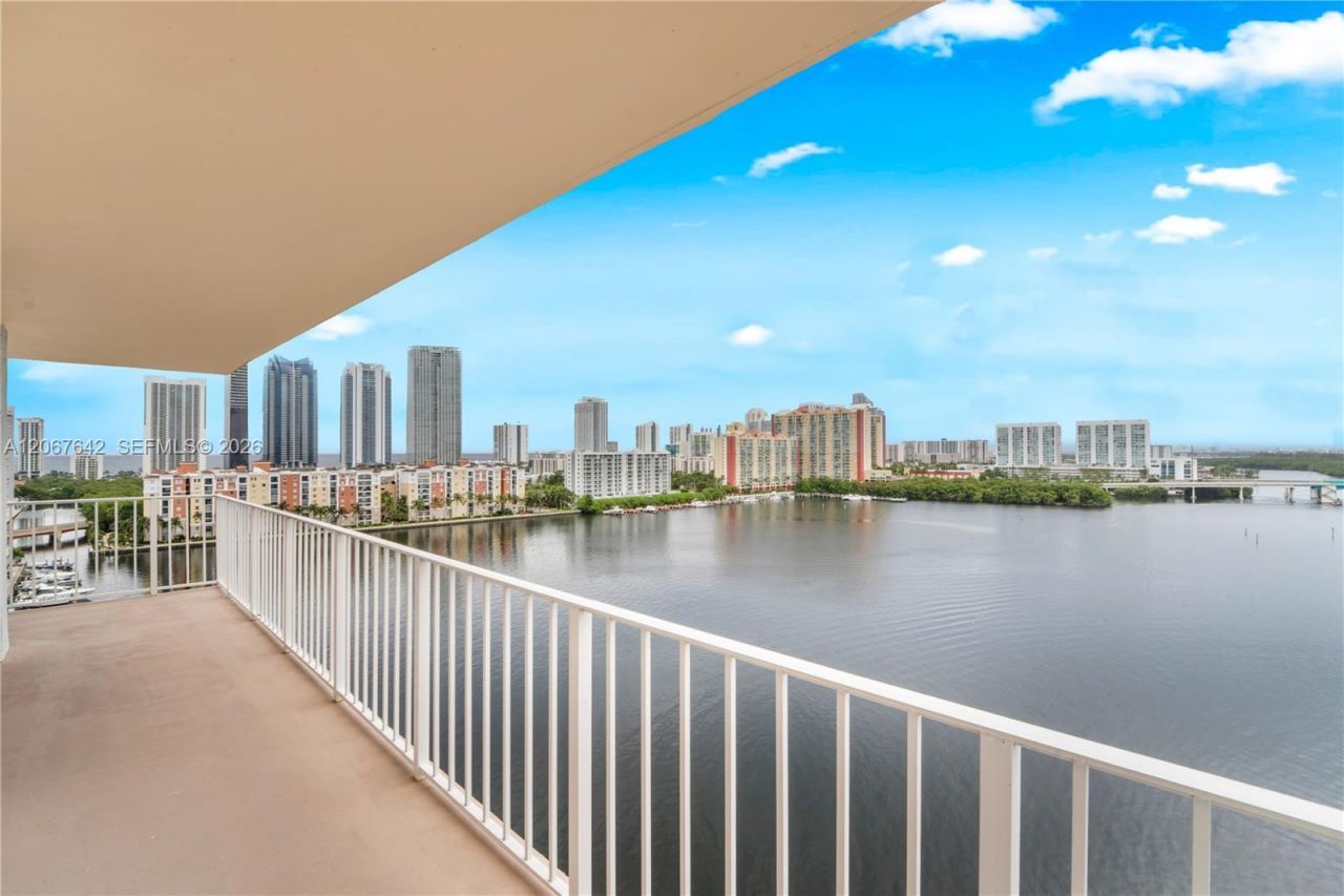 290 174th St, Unit 1519, Sunny Isles Beach, FL 33160 Photo