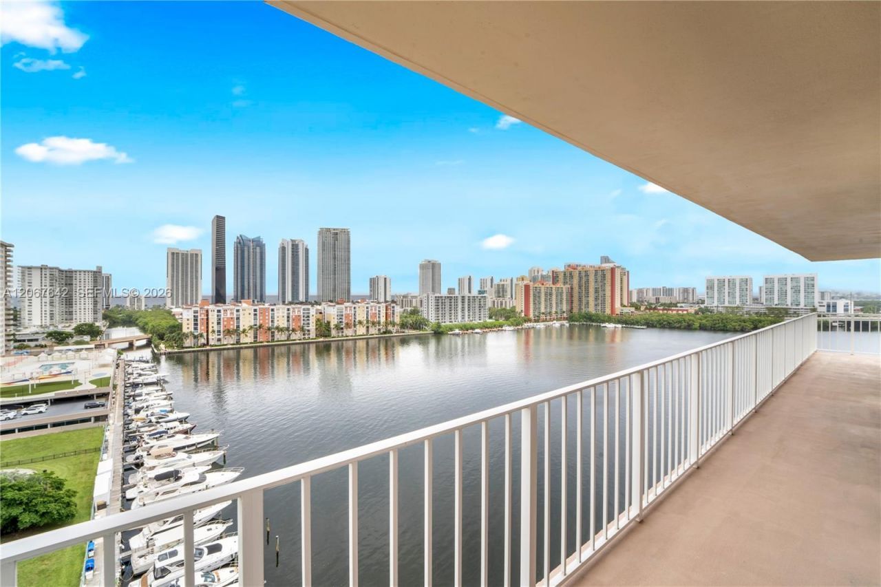 290 174th St, Unit 1519, Sunny Isles Beach, FL 33160 Photo