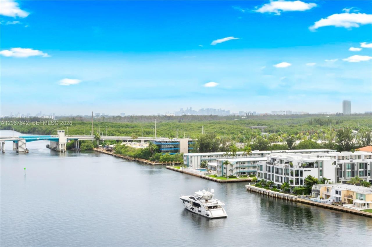 290 174th St, Unit 1519, Sunny Isles Beach, FL 33160 Photo