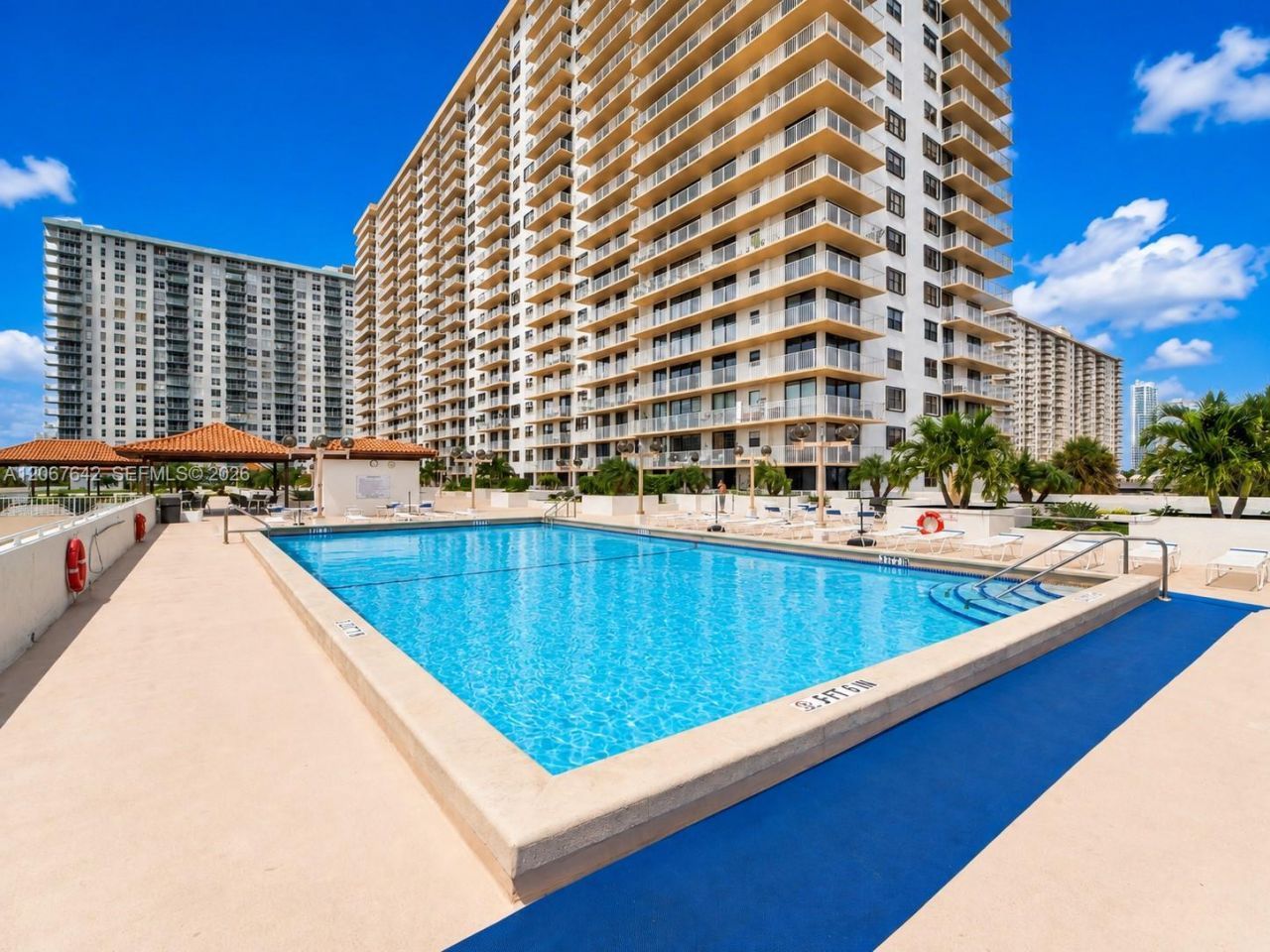 290 174th St, Unit 1519, Sunny Isles Beach, FL 33160 Photo