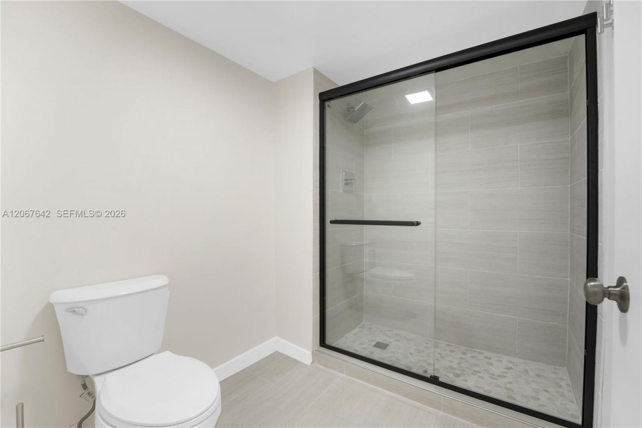 290 174th St, Unit 1519, Sunny Isles Beach, FL 33160 Photo