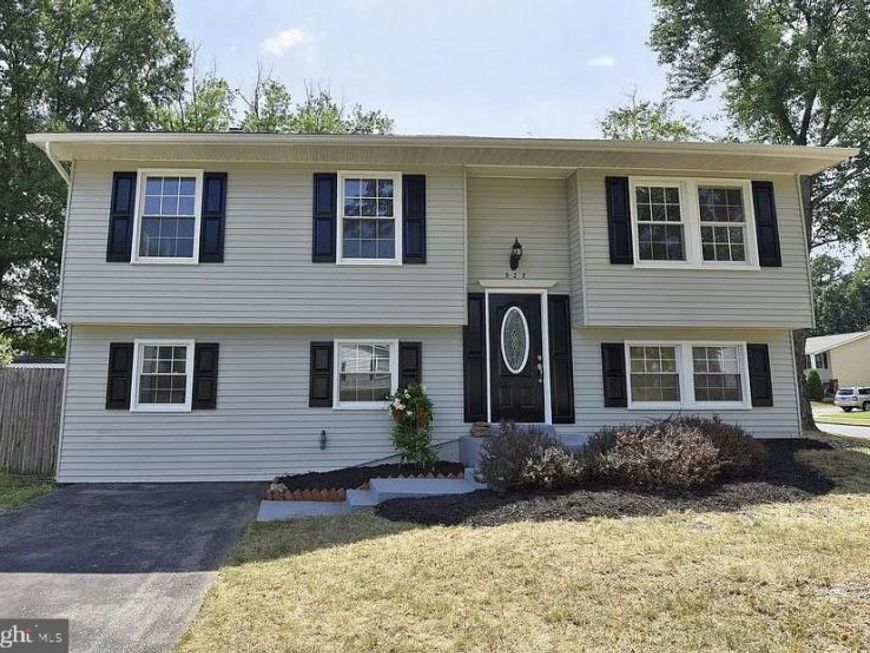 922 Fall Circle Way, Gambrills, MD 21054 Main Photo
