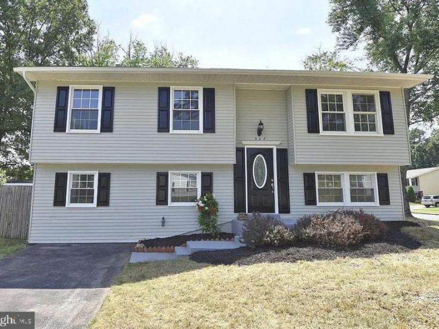 922 Fall Circle Way, Gambrills, MD 21054 Main Photo