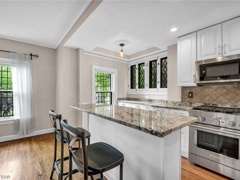 2717 Derbyshire Road, Cleveland Heights, OH 44106 Photo 12