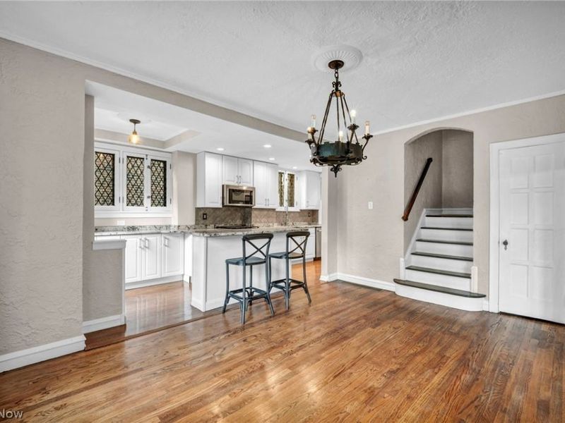 2717 Derbyshire Road, Cleveland Heights, OH 44106 Photo 17
