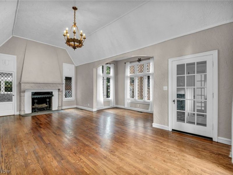 2717 Derbyshire Road, Cleveland Heights, OH 44106 Photo 9