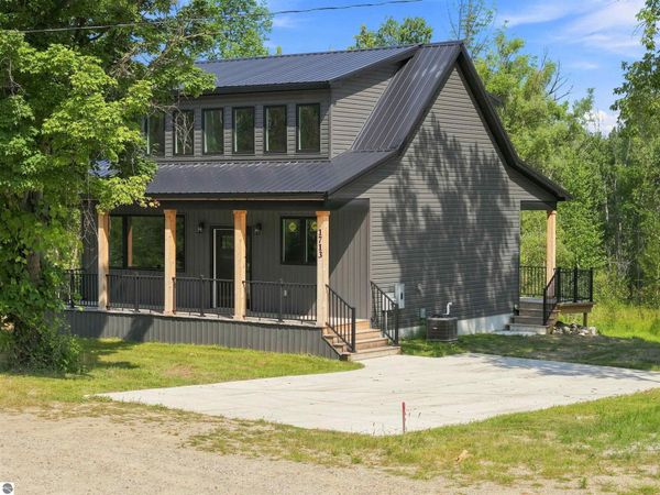1713 Vanderlip Road, Traverse City, MI 49686