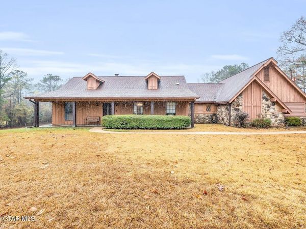 102 Lincoln Drive, Starkville, MS 39759