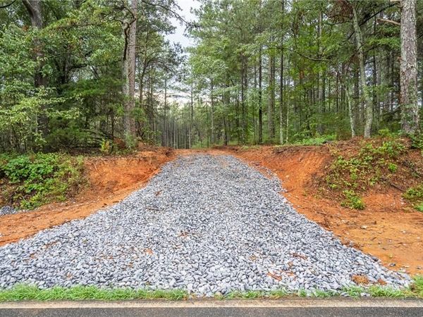 556 Iron Hill Road , Taylorsville, GA 30178