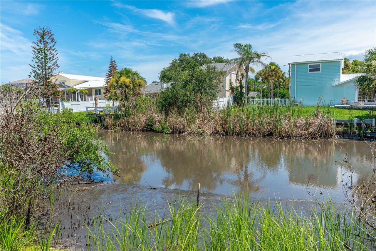 762 Pine Shores Circle, New Smyrna Beach, FL 32168 Photo