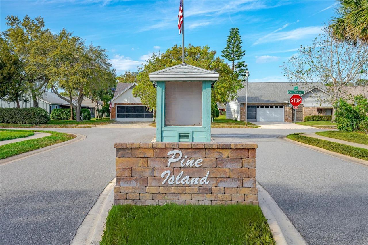 762 Pine Shores Circle, New Smyrna Beach, FL 32168 Photo
