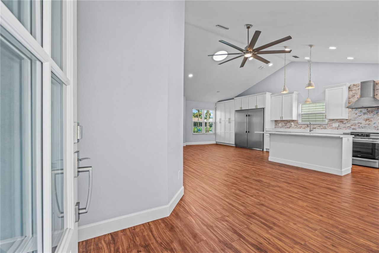 762 Pine Shores Circle, New Smyrna Beach, FL 32168 Photo