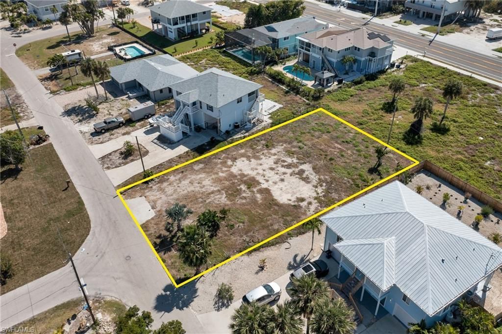 7930 Buccaneer Dr, Fort Myers Beach, FL 33931 Photo