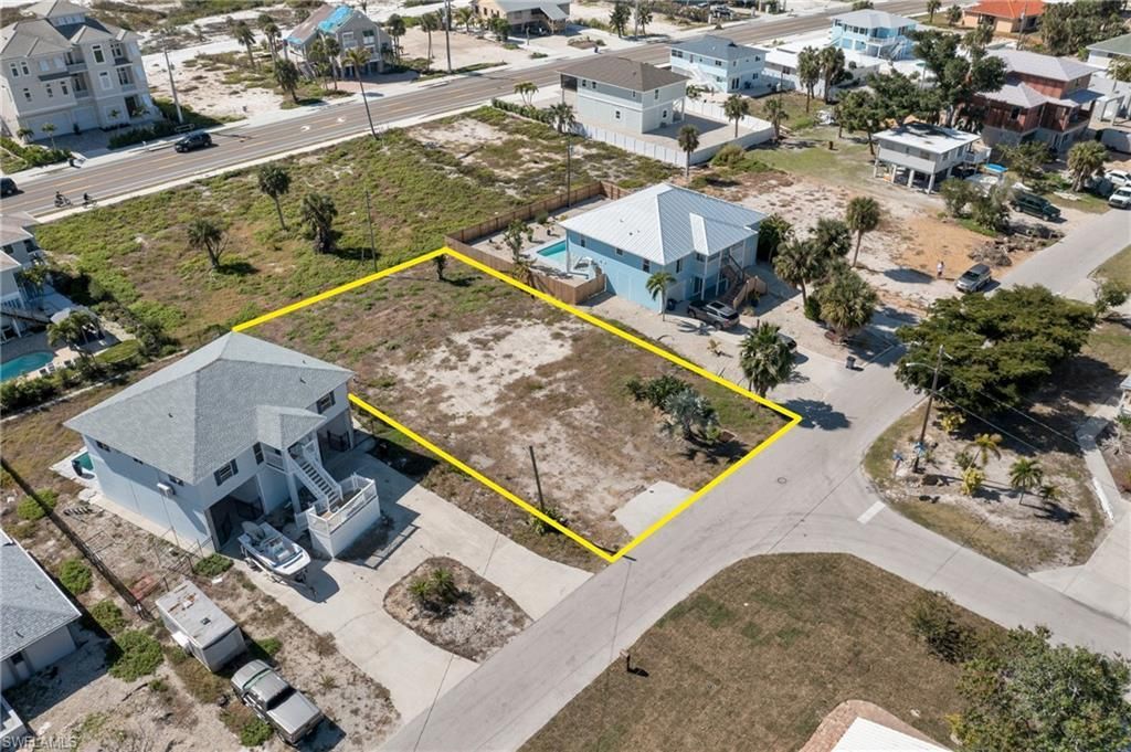 7930 Buccaneer Dr, Fort Myers Beach, FL 33931 Photo