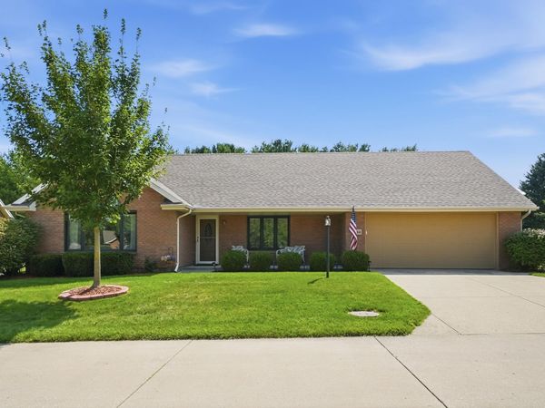 5642 Fox Ridge Drive, Springfield, OH 45503