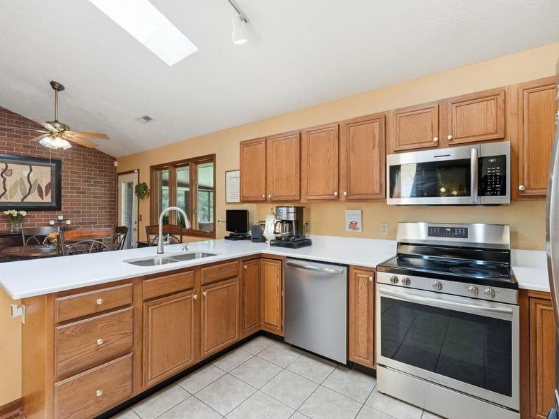 5642 Fox Ridge Drive, Springfield, OH 45503 Photo 31