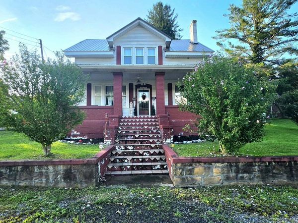 815 East Front Street, Coeburn, VA 24230