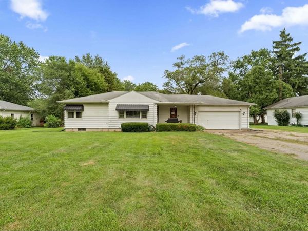 58624 County Road 111, Elkhart, IN 46517