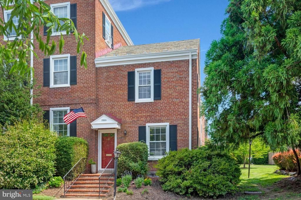 2921 S Buchanan Street, Arlington, VA 22206 Main Photo