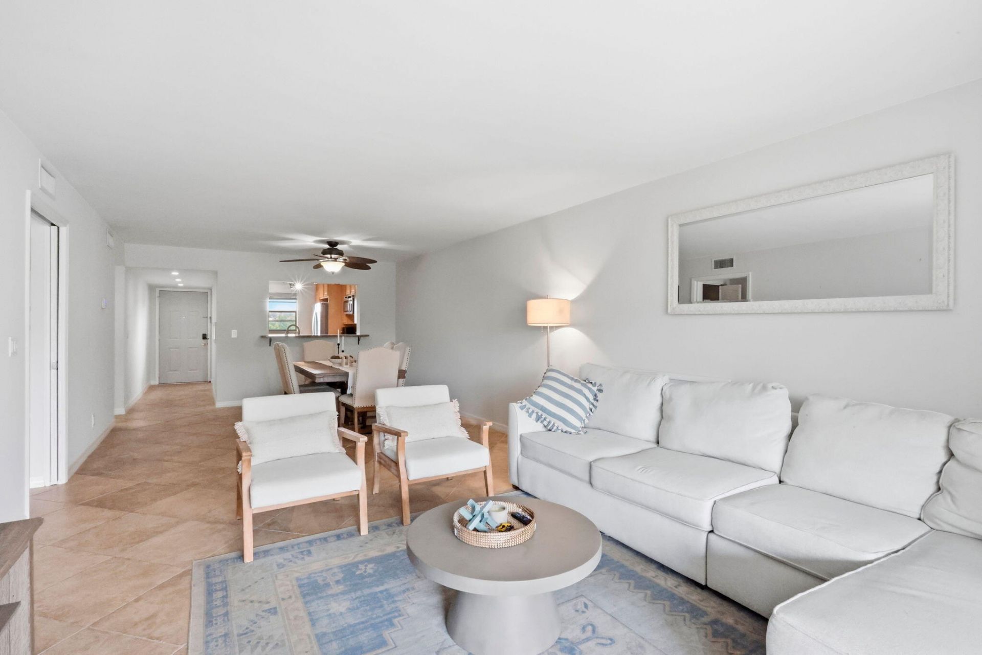 555 Banyan Tree Lane E, Unit 410, Delray Beach, FL 33483 Photo