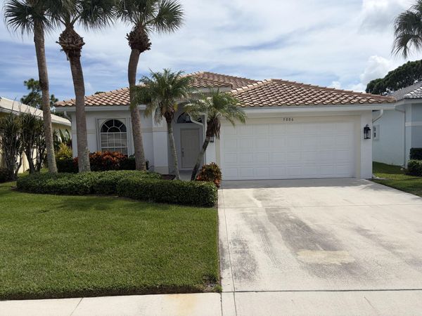 5006 SE DEVENWOOD Way, Stuart, FL 34997