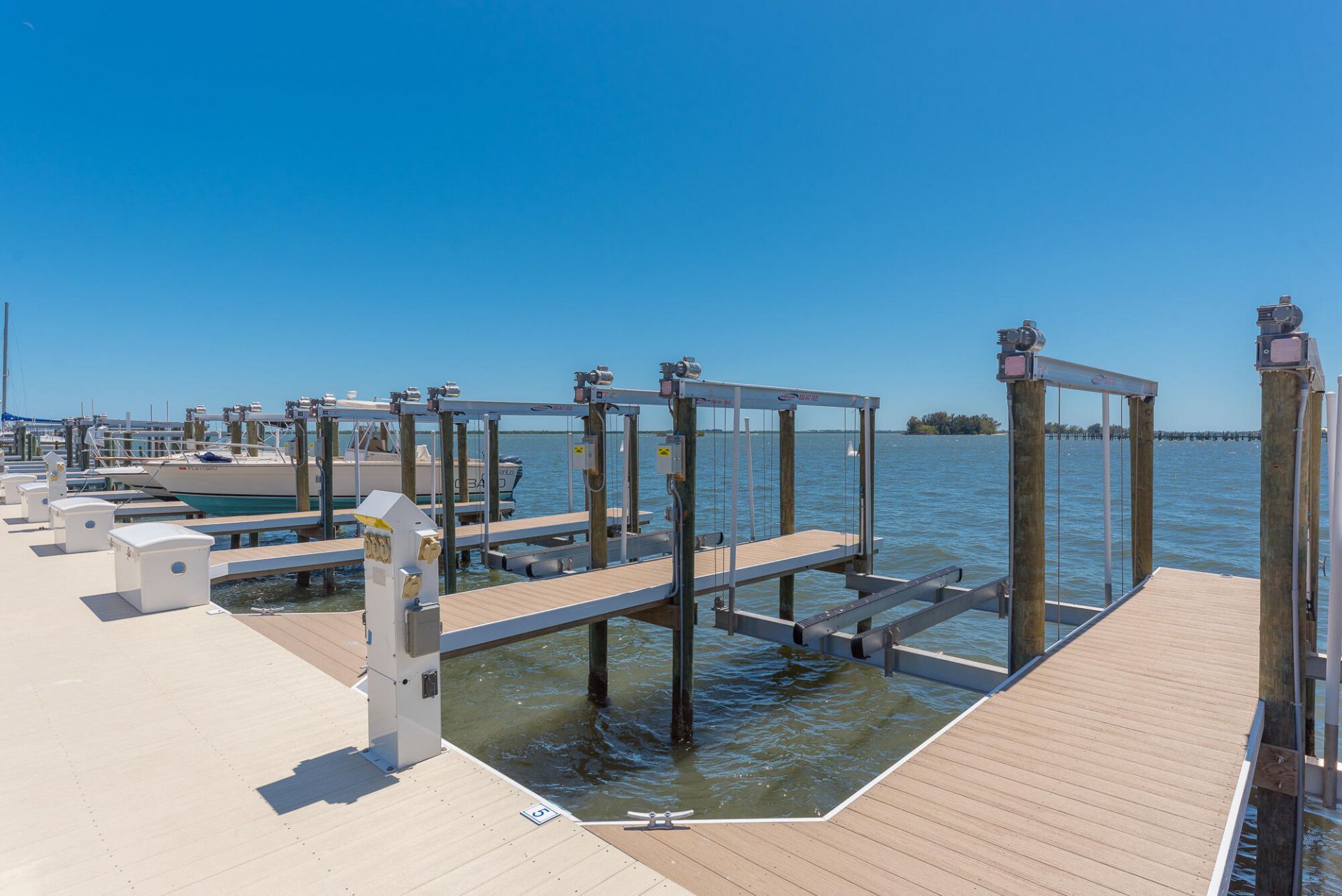 806 Indian River Drive, Sebastian, FL 32978 Photo