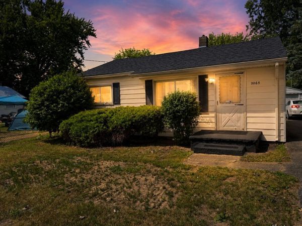 2065 Brady Avenue , Burton, Mi 48529