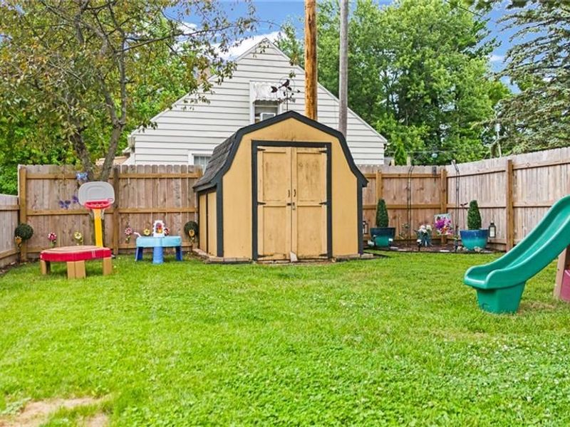 702 W Market Street, Troy, OH 45373 Photo 7