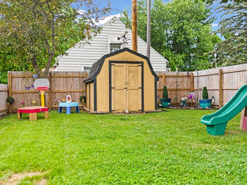 702 W Market Street, Troy, OH 45373 Photo 10