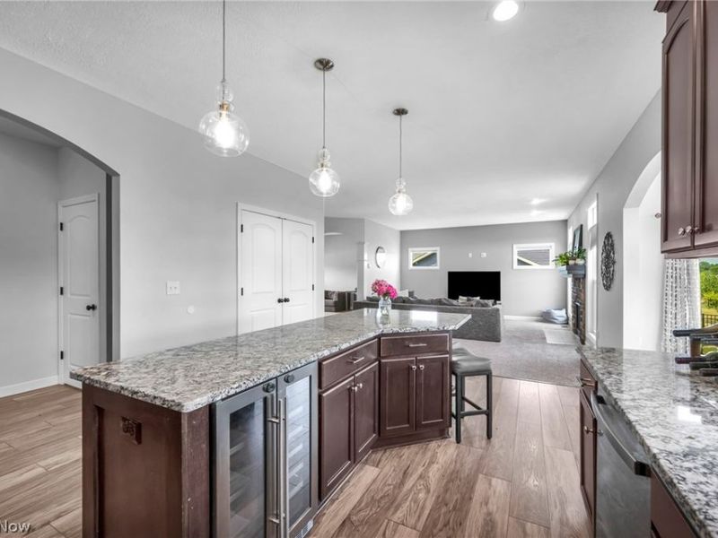 344 Heatherby NE, Hartville, OH 44632 Photo 15