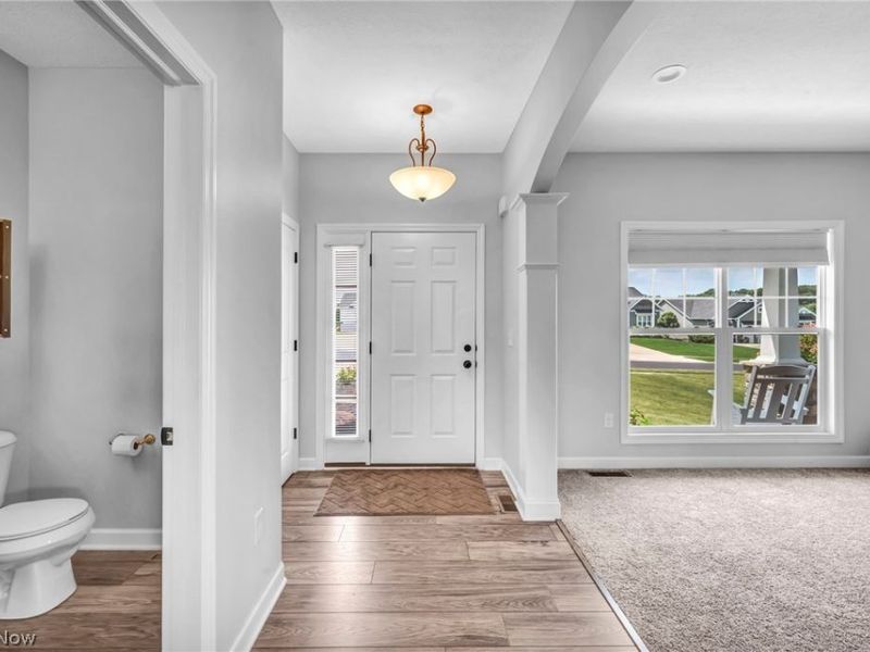 344 Heatherby NE, Hartville, OH 44632 Photo 5
