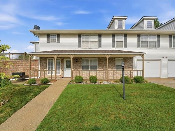 2002 S Hummel Drive, Independence, MO 64055