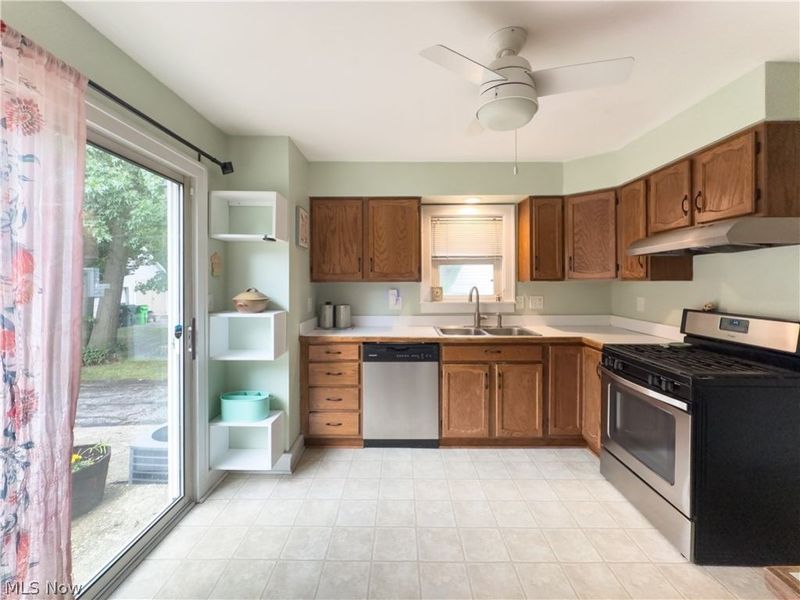 1517 Holmden Road, South Euclid, OH 44121 Photo 17