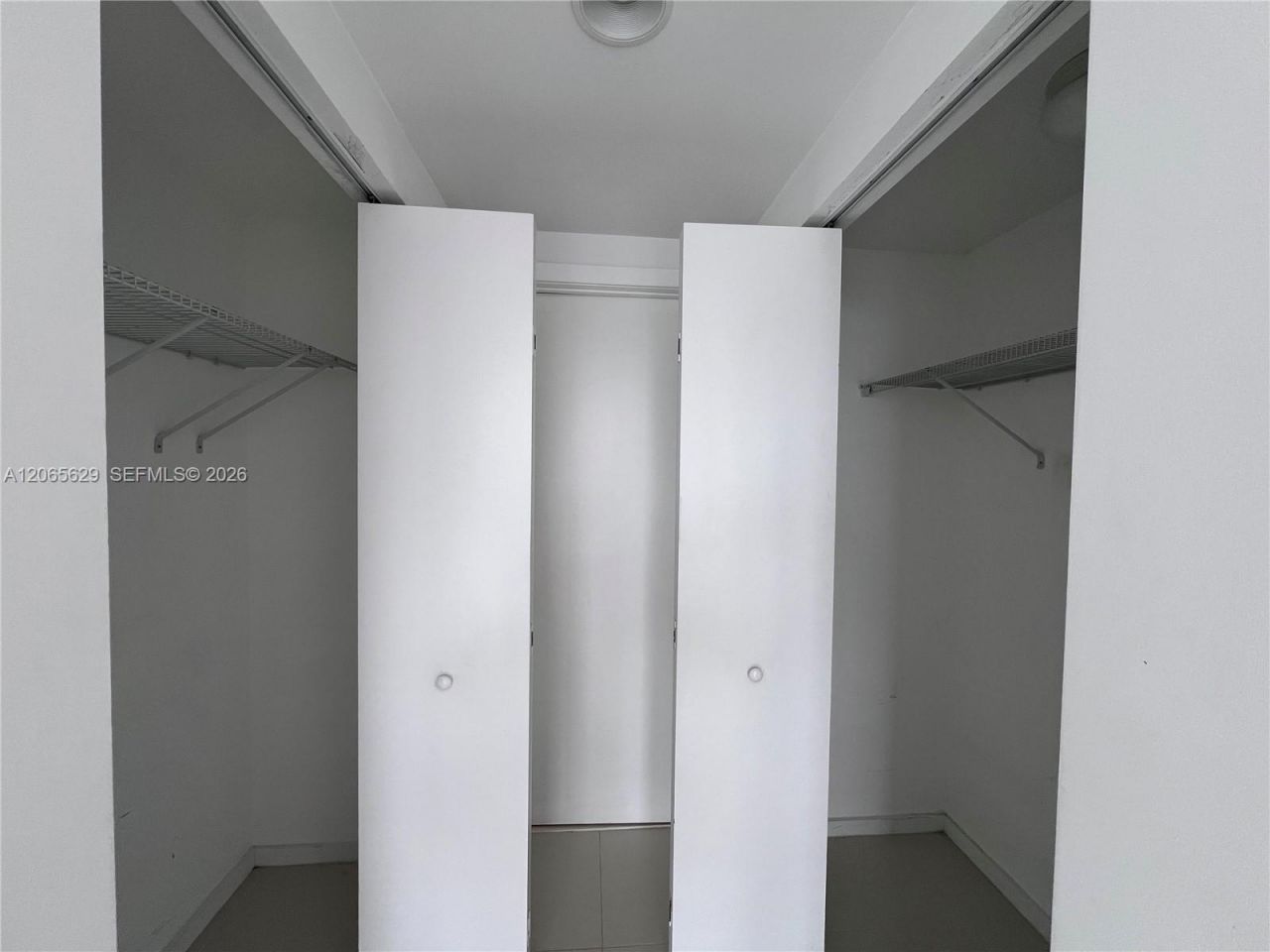 5300 Paseo Blvd , Unit 1807, Doral, FL 33166 Photo