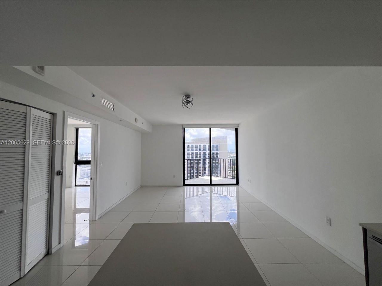 5300 Paseo Blvd , Unit 1807, Doral, FL 33166 Photo