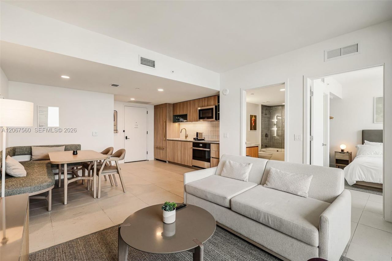 159 NE 6th St, Unit 4713, Miami, FL 33132 Photo