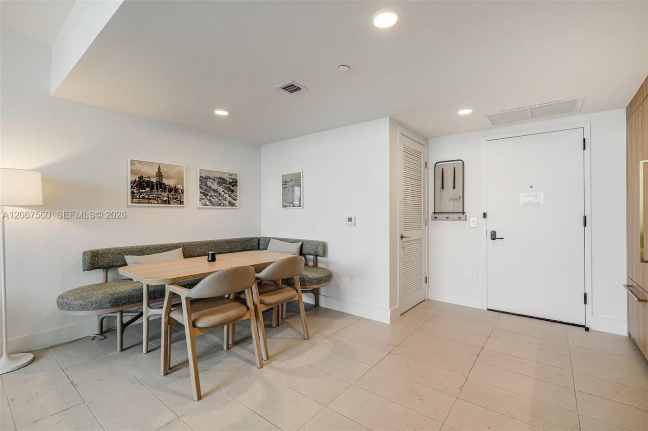 159 NE 6th St, Unit 4713, Miami, FL 33132 Photo