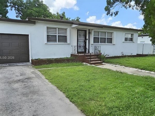 18011 NW 6th Pl , Miami Gardens, FL 33169