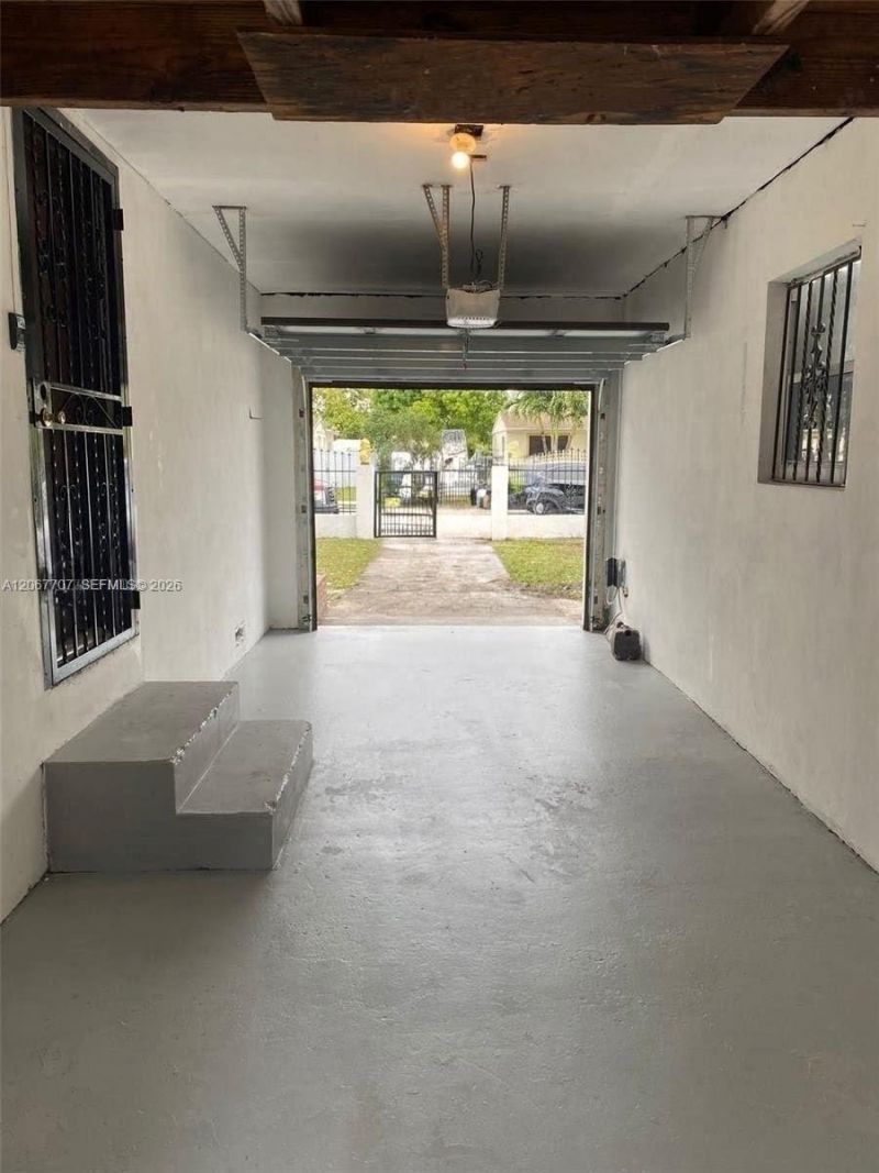 18011 NW 6th Pl , Miami Gardens, FL 33169 Photo