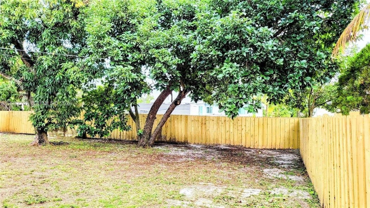 18011 NW 6th Pl , Miami Gardens, FL 33169 Photo