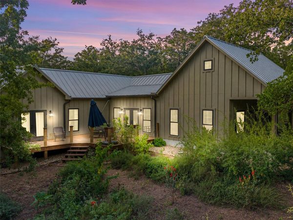 299 Nink RD, Unit A, Smithville, TX 78957