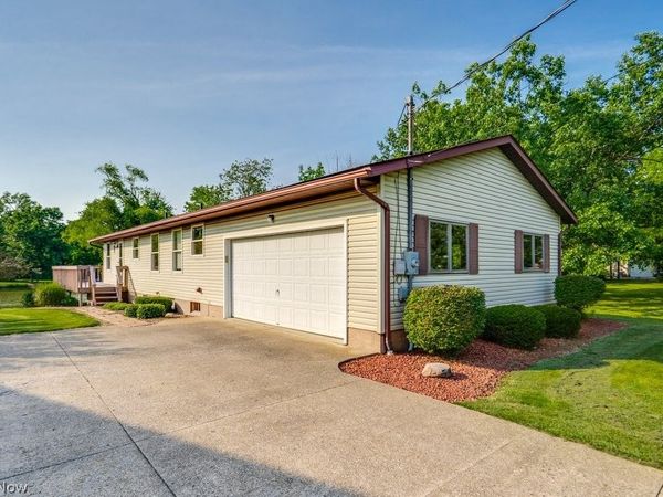 3313 Acuminata Drive, West Salem, OH 44287