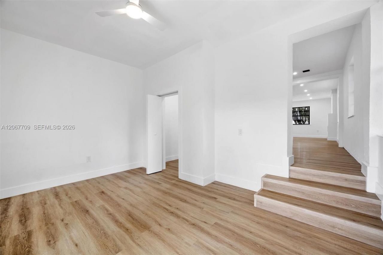 1521 NW 33rd St , Miami, FL 33142 Photo