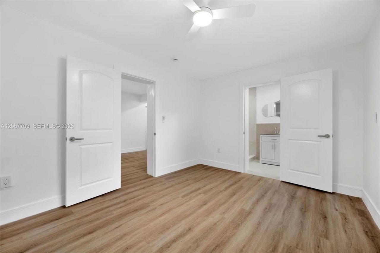 1521 NW 33rd St , Miami, FL 33142 Photo