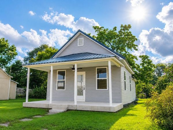 21 N Shield Street , Knox, IN 46534